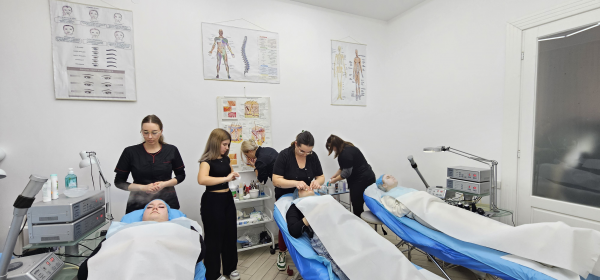 Practica in cadrul cursului de cosmetica calificare .
Modul -Tratamente faciale.