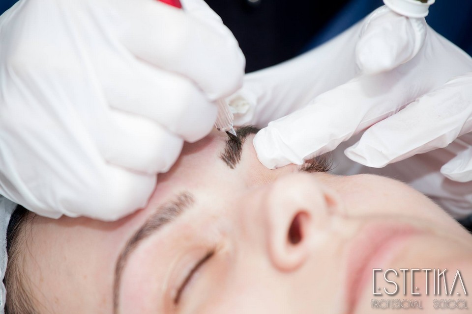 invatam-microblading-la-cursuri.jpg